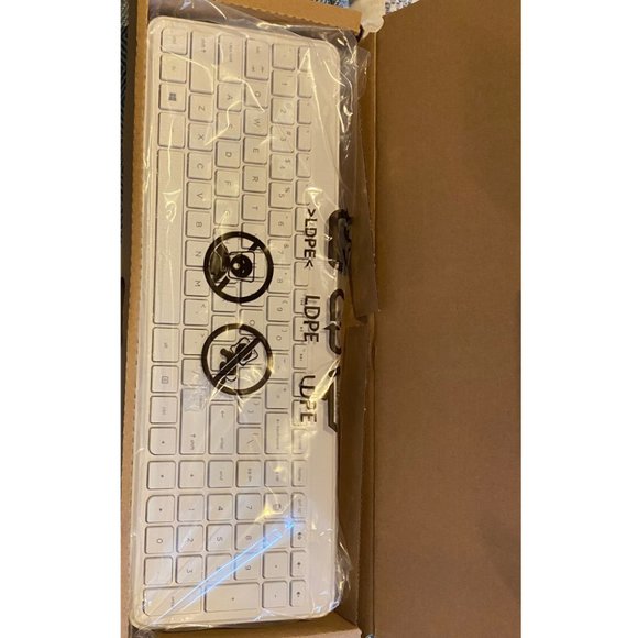 NIB - HP Wired Keyboard - Picture 7 of 8